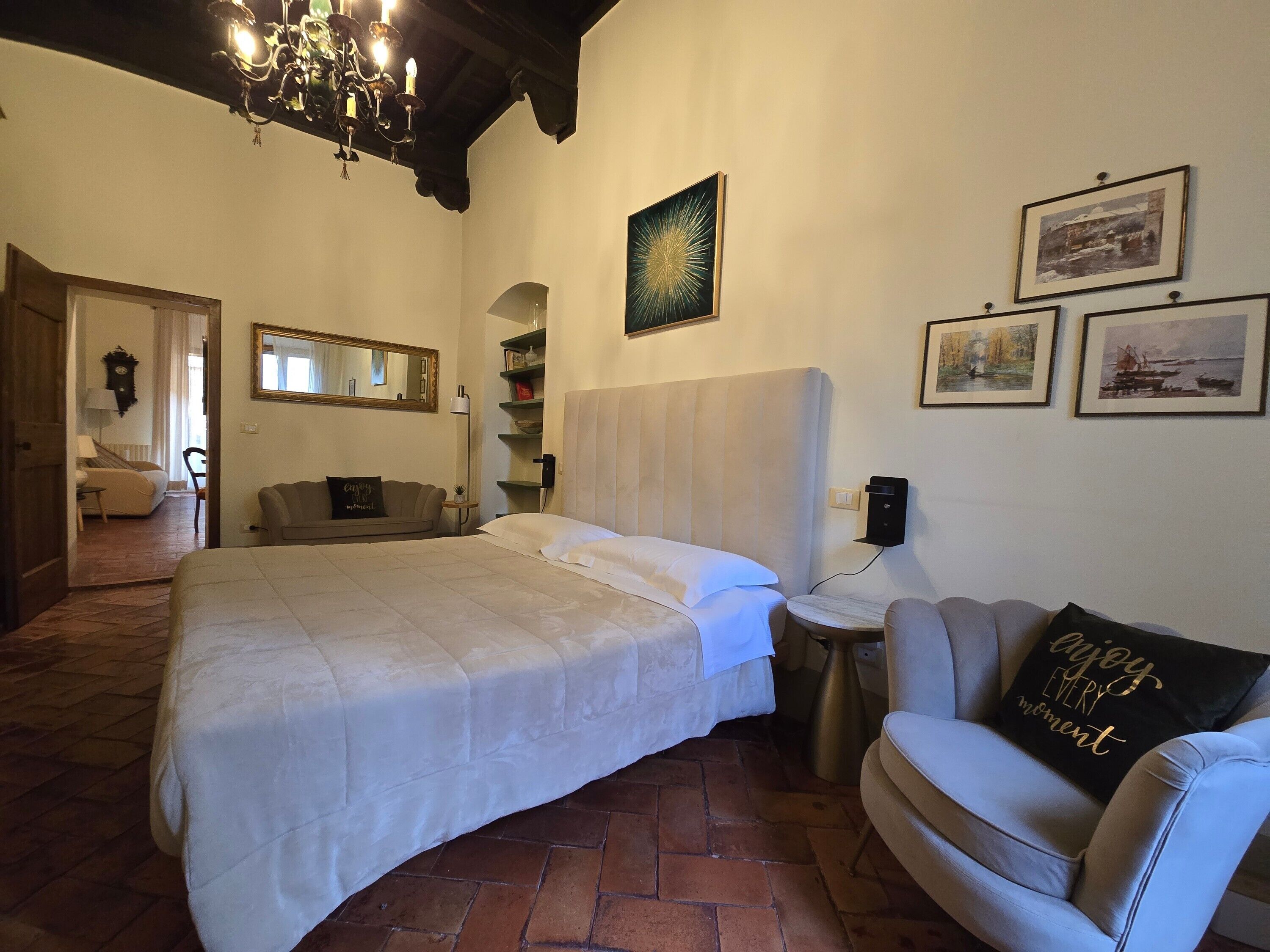 1 chambre, fer et planche à repasser, Wi-Fi, draps fournis