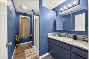 Maison Confort, 3 chambres, animaux de compagnie acceptés | Salle de bain