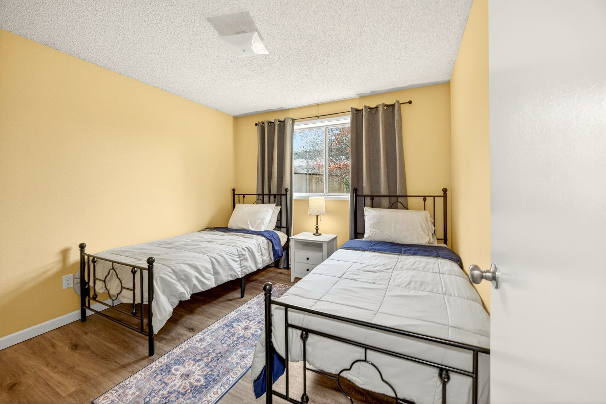 Comfort-hus - 3 soveværelser - kæledyr tilladt | Mørklægningsgardiner, strygejern/strygebræt, gratis Wi-Fi