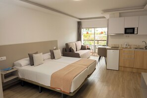 Peti sejuk, ketuhar gelombang mikro 