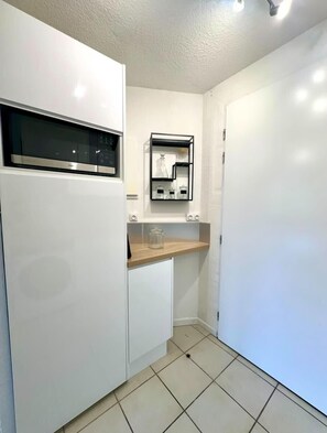 Interior - Bright accommodation with terrace and sea view (Théoule-sur-Mer)