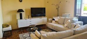 Living area - Luxury Sea Palazzo with sea view terrace (Trani)