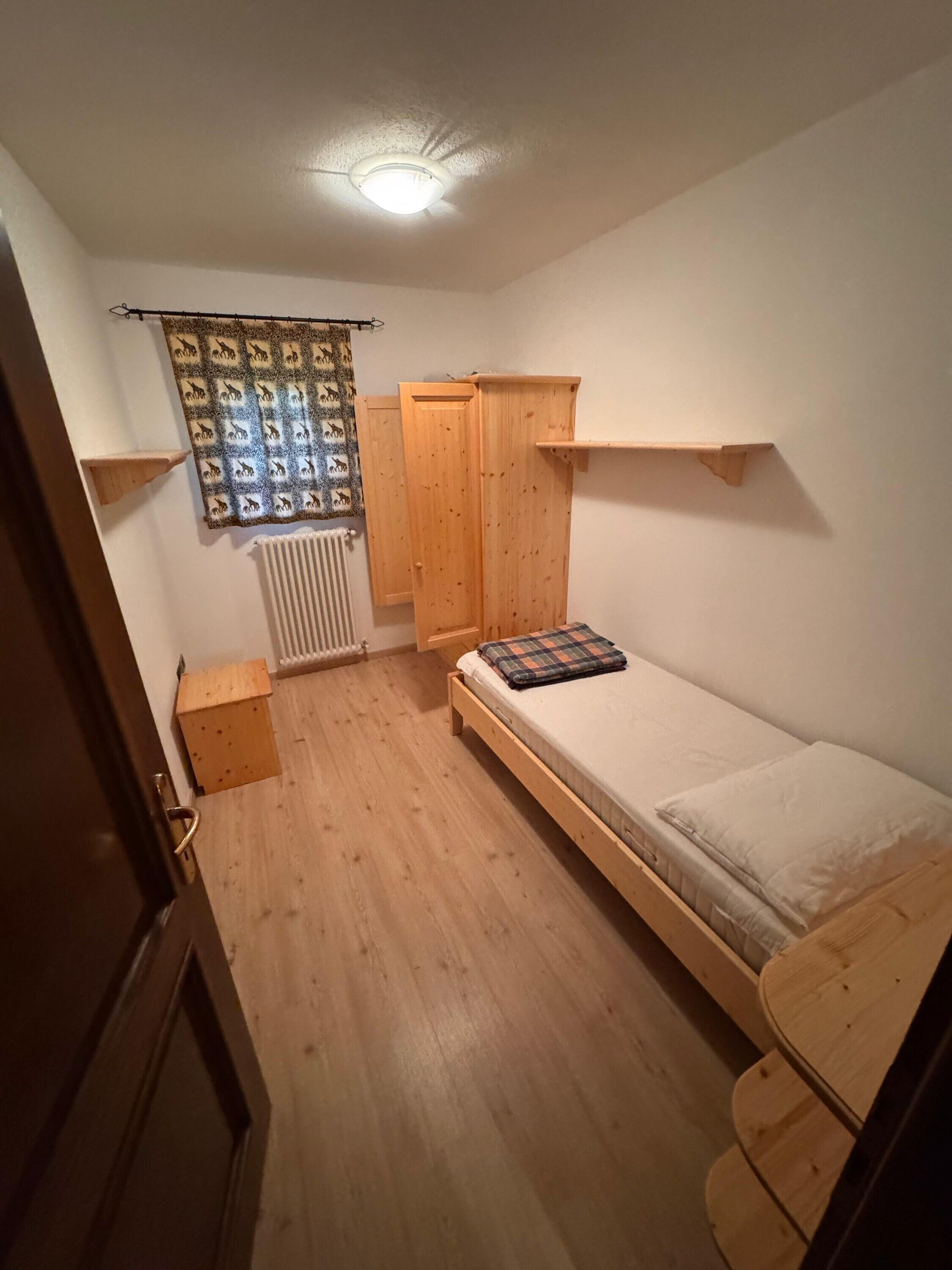 3 dormitorios, tabla de planchar con plancha, wifi y ropa de cama