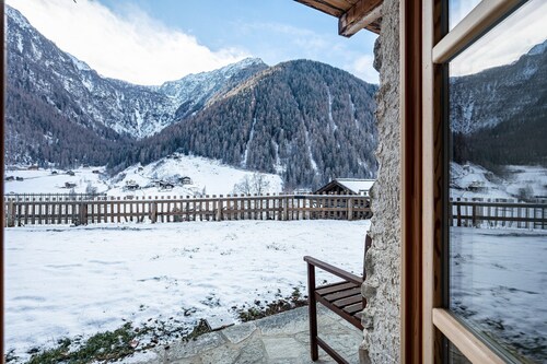 Apartment 'Chalet Panorama Rabbi' mit Bergblick, Gemeinschaftsgarten und WLAN