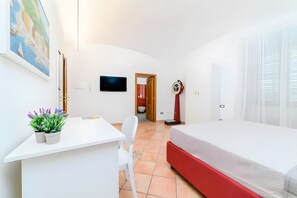 1 bedroom, WiFi, bed sheets - Room 'Sorrento Luxury' with Wi-Fi and Air Conditioning (Meta)