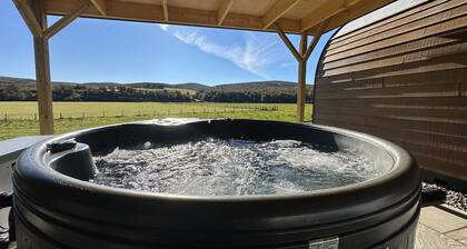 Luxury Pod Lodge & hot tub situated just outside Cairngorms National Park