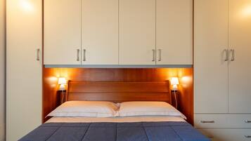 1 quarto, ferros/tábuas de passar roupa, Wi-Fi, roupa de cama