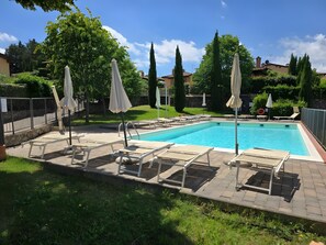 Pool - Apartment 'Terrazza Sulla Val D'Orcia' with Shared Pool, Private Terrace and Wi-Fi (Radicofani)