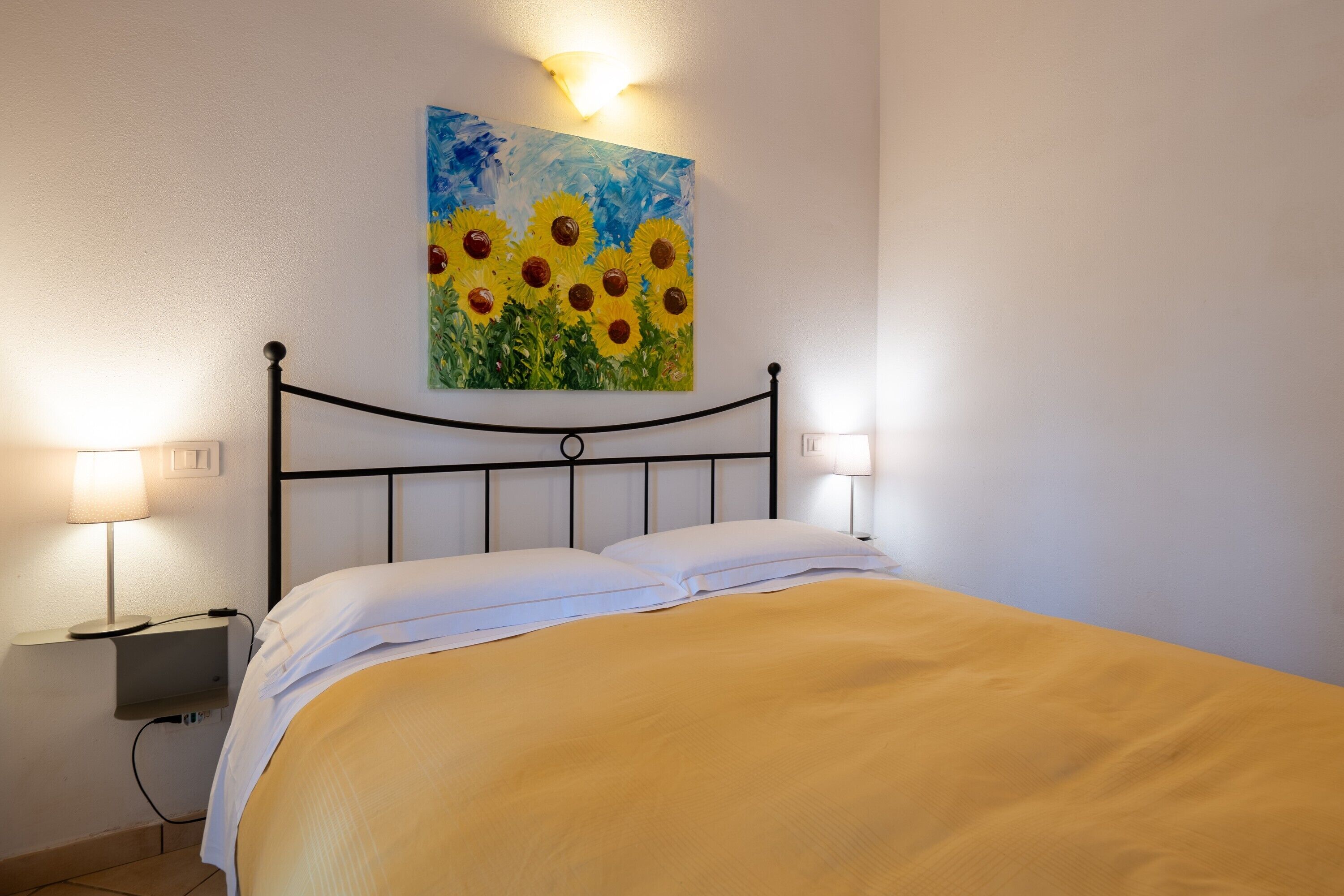 2 slaapkamers, een strijkplank/strijkijzer, wifi, beddengoed