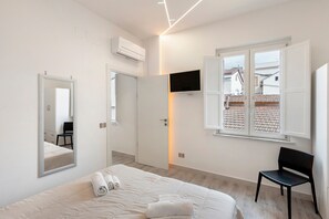 2 slaapkamers, een strijkplank/strijkijzer, wifi, beddengoed