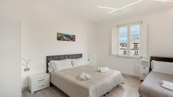 2 chambres, fer et planche à repasser, Wi-Fi, draps fournis