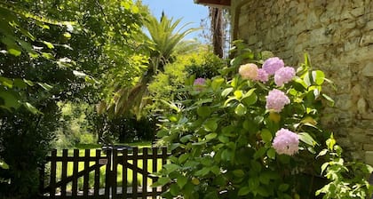 Le Bousquet: Charming Basque Country Farmhouse with Garden and Pool