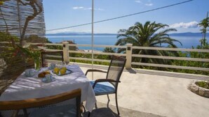 อพาร์ทเมนท์ (One Bedroom Apartment With Terrace An) | ลานระเบียง/นอกชาน
