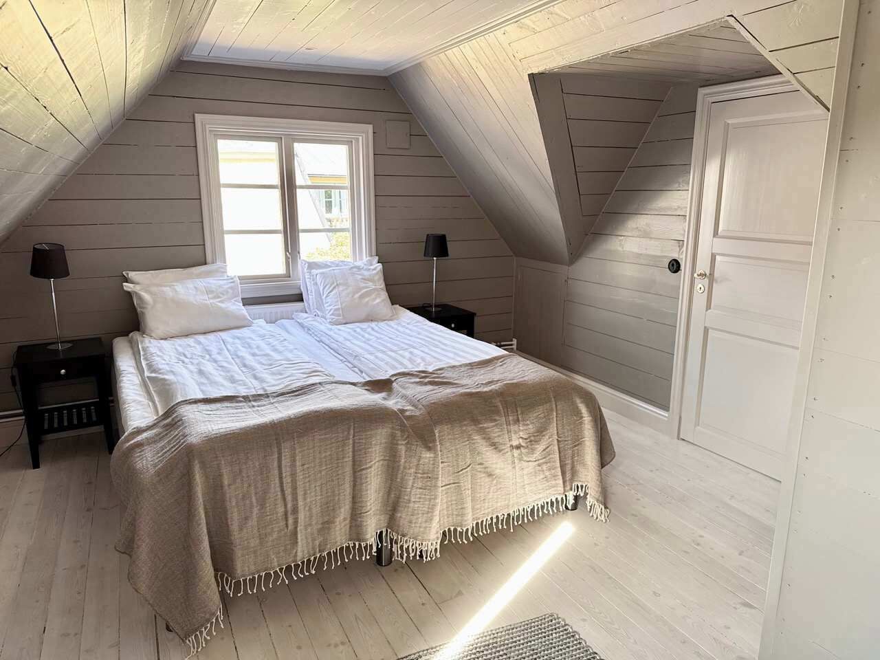 2 chambres, bureau, fer et planche à repasser, Wi-Fi