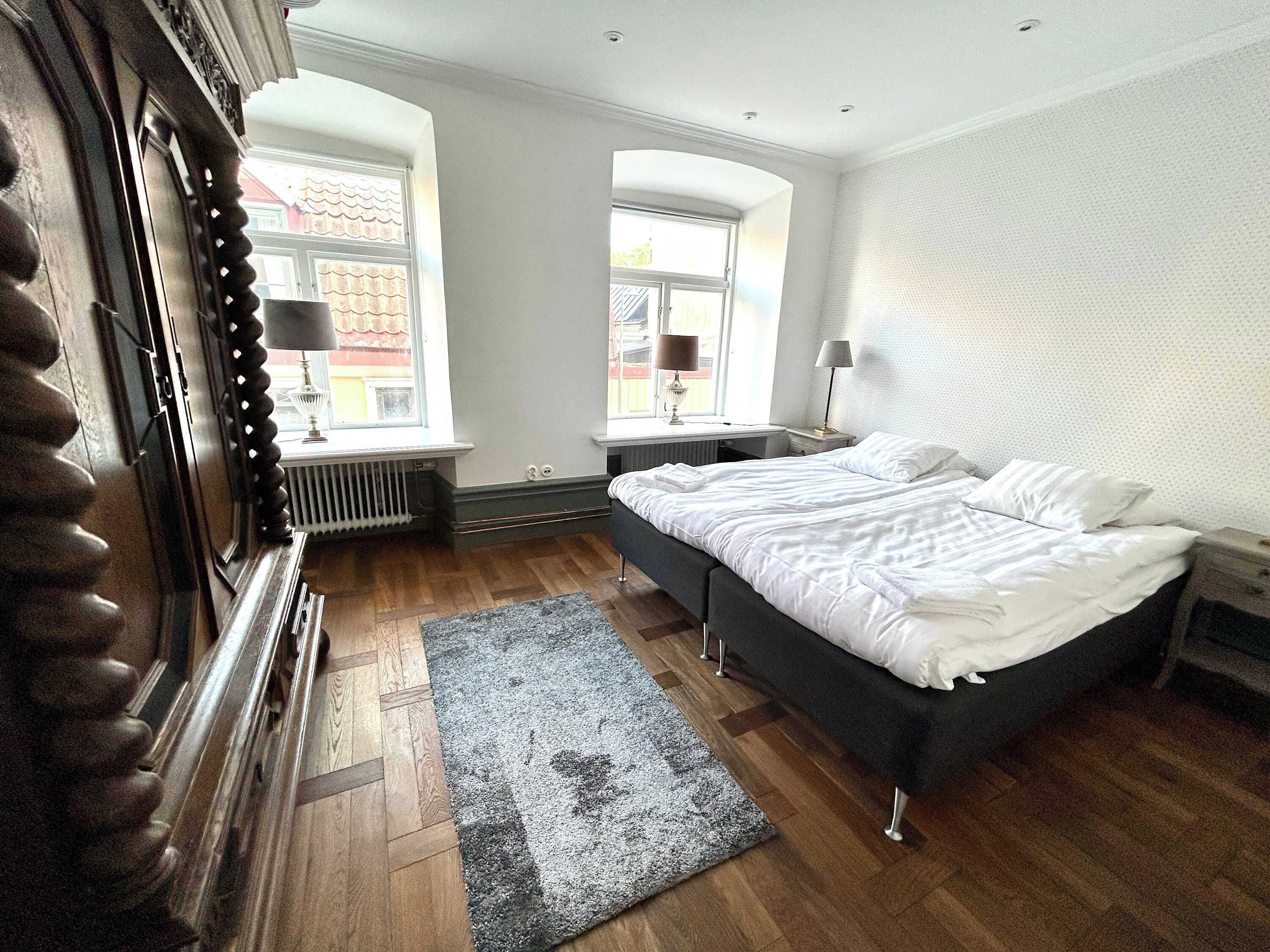 3 soverom, strykejern/-brett, wi-fi og sengetøy