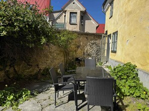 Outdoor dining - Cozy apartment in the heart of Visby (Visby)