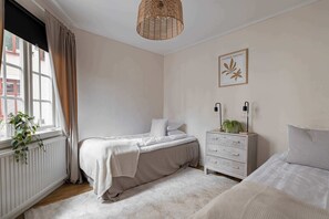 1 bedroom, iron/ironing board, WiFi, bed sheets - Cozy studio in separate building (Visby)
