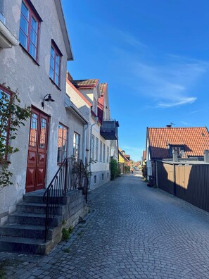 Exterior - Cozy studio in separate building (Visby)