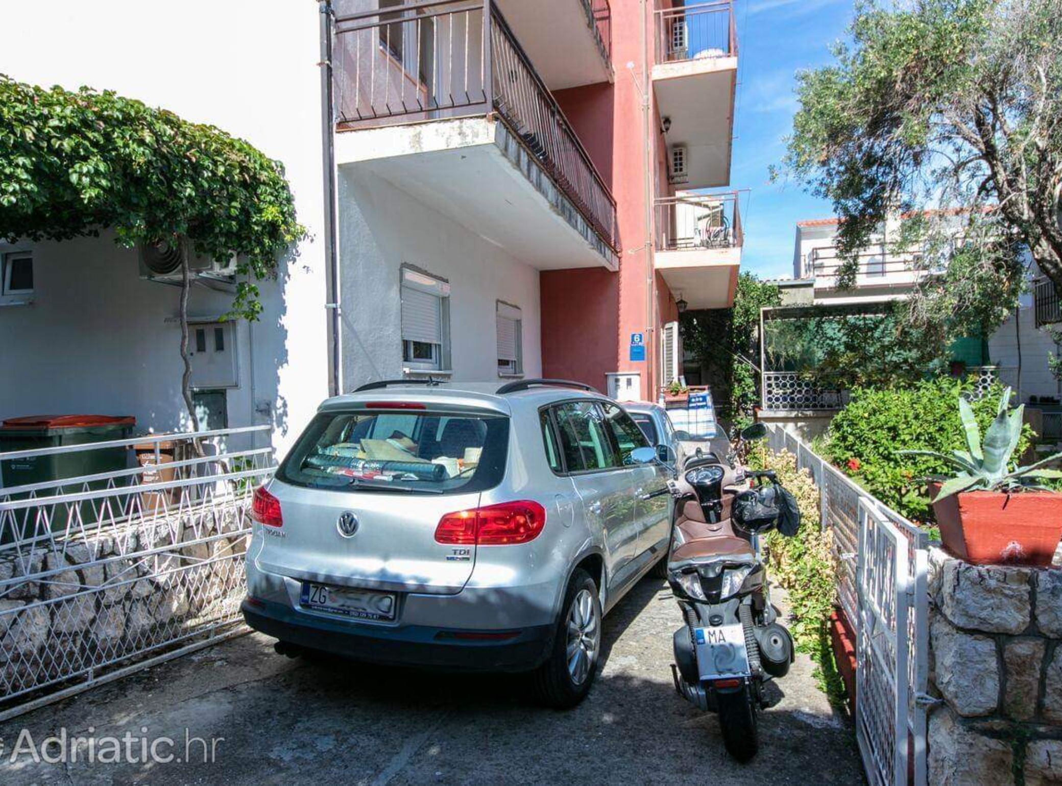 Apartment (Two Bedroom Apartment with Balcony (A) | Exterior