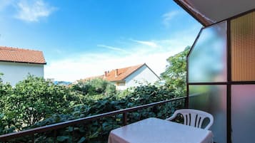 Apartment (Two Bedroom Apartment with Balcony (A) | Balcony