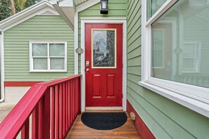 Exterior detail - Walk to Nights of Lights, parking included! (St. Augustine)