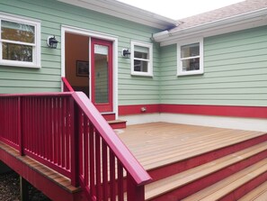 Exterior detail - Walk to Nights of Lights, parking included! (St. Augustine)