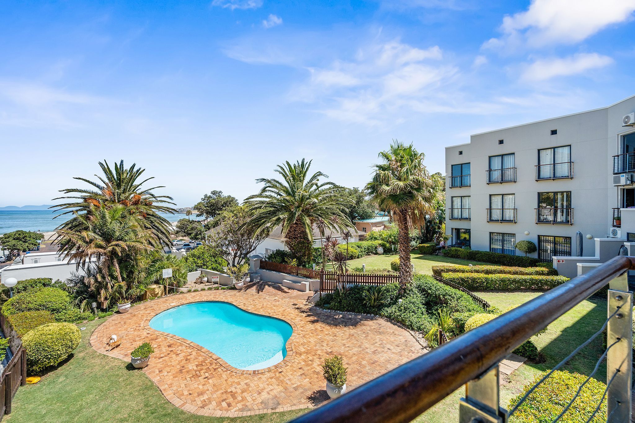 Apartment (2 Bedrooms) | Front of property