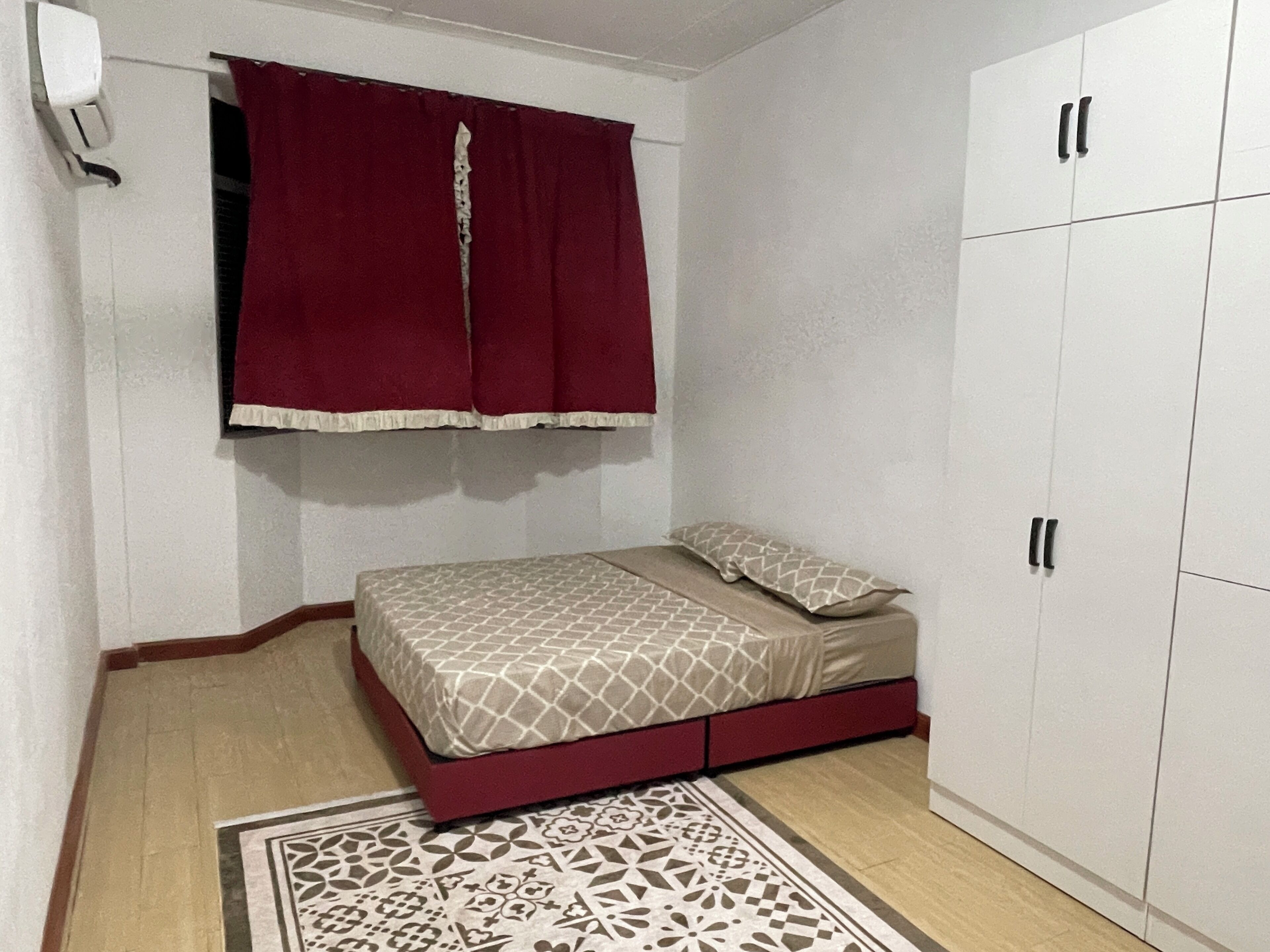 Fer et planche à repasser, Wi-Fi, draps fournis