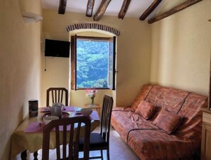 Interior - Chez Aurele (Santa-Maria-di-Lota)