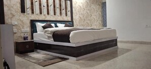 Double Room | Free WiFi - HOTEL VIJAYA GRAND  (Patna)