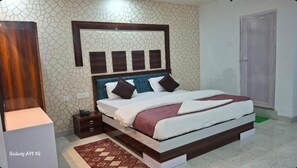 Double Room | Free WiFi - HOTEL VIJAYA GRAND  (Patna)