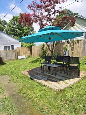 Property grounds - Charming house & great location (Columbus)