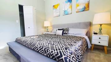 4 habitaciones, tabla de planchar con plancha, wifi y ropa de cama