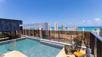 Una piscina techada