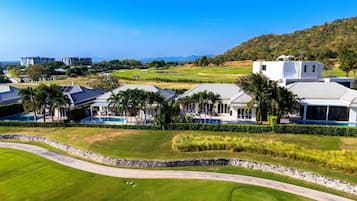 Villa, 3 soverom, terrasse, hageutsikt | Planløsning