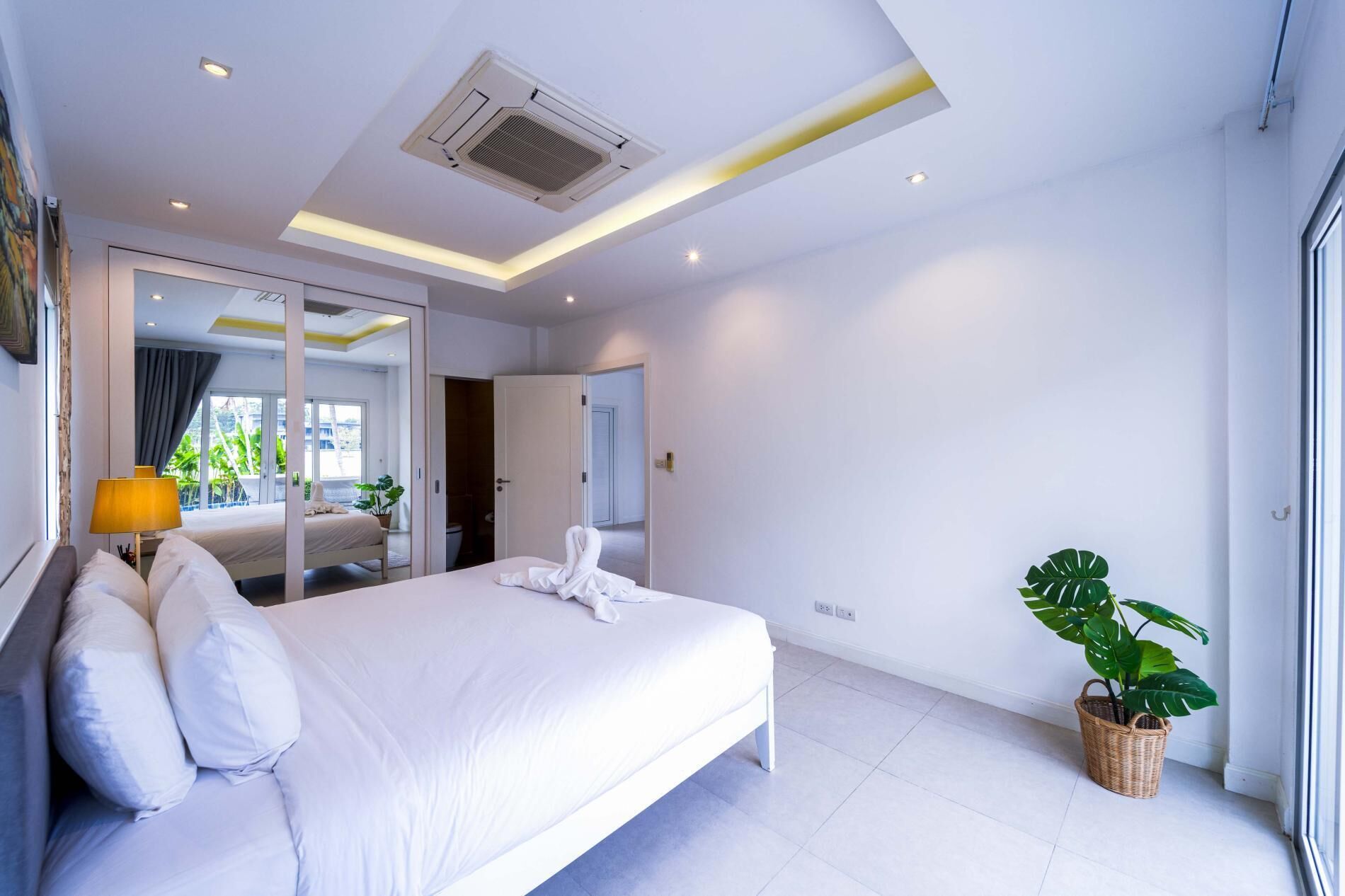 别墅, 3 间卧室, 露台, 花园景观 | 办公桌、遮光窗帘、熨斗/熨衣板、免费 WiFi