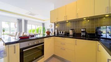 Villa, 3 habitaciones, patio, vista al jardín | Plano