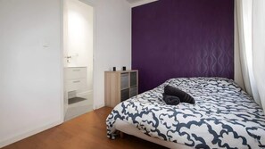 5 室のベッドルーム、WiFi、ベッドシーツ