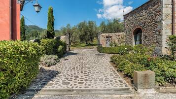 Enceinte de lâhĂ©bergement