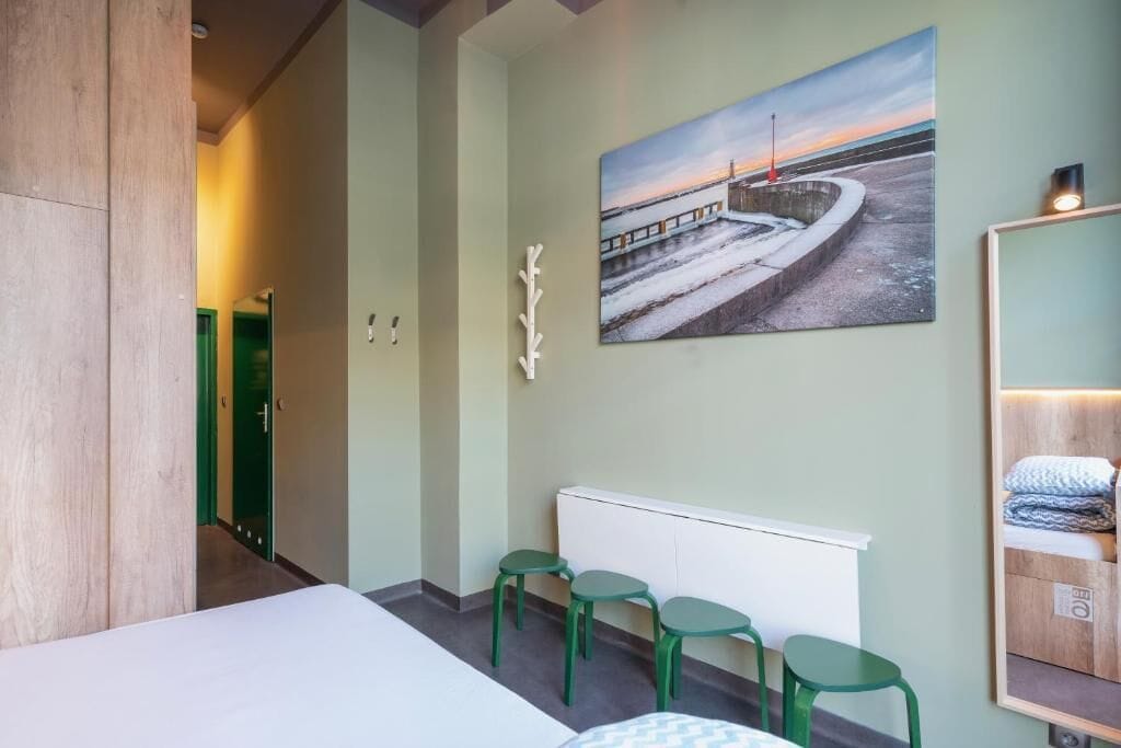 Iron/ironing board, free WiFi