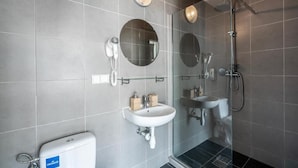 Unclassified image, 3 of 41, button - 110 hostel (Gdynia)