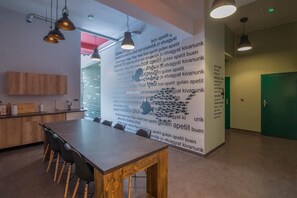 Dining - 110 hostel (Gdynia)