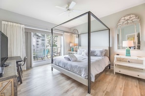 2 bedrooms, iron/ironing board, Internet, bed sheets - 5103 Hampton Place ~ 1st Floor Villa | Steps to Beach! (Hilton Head Island)