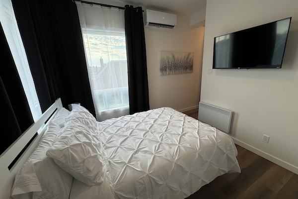 1 slaapkamer, een strijkplank/strijkijzer, gratis wifi, beddengoed