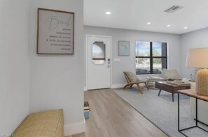 Interior - 1 Mile to Vanderbilt Beach-Updated Coastl 2+BR Home+Heated Private Pool+Fire Pit (Naples)