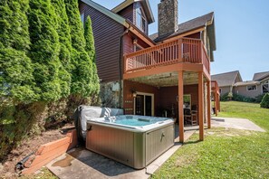 Terrace/patio - Dog Friendly Lakefront Home w/ Pool & Hot Tub! (Swanton)