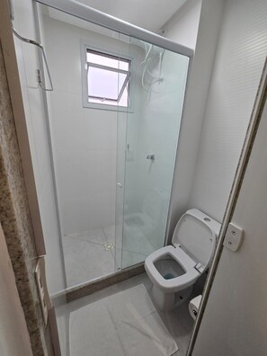 Estudio superior | Baño