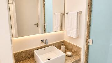 Studio Superior | Kamar mandi