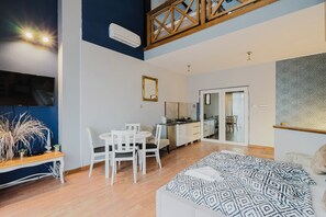 Classic Apartment | Interior - Red House (Gdynia)