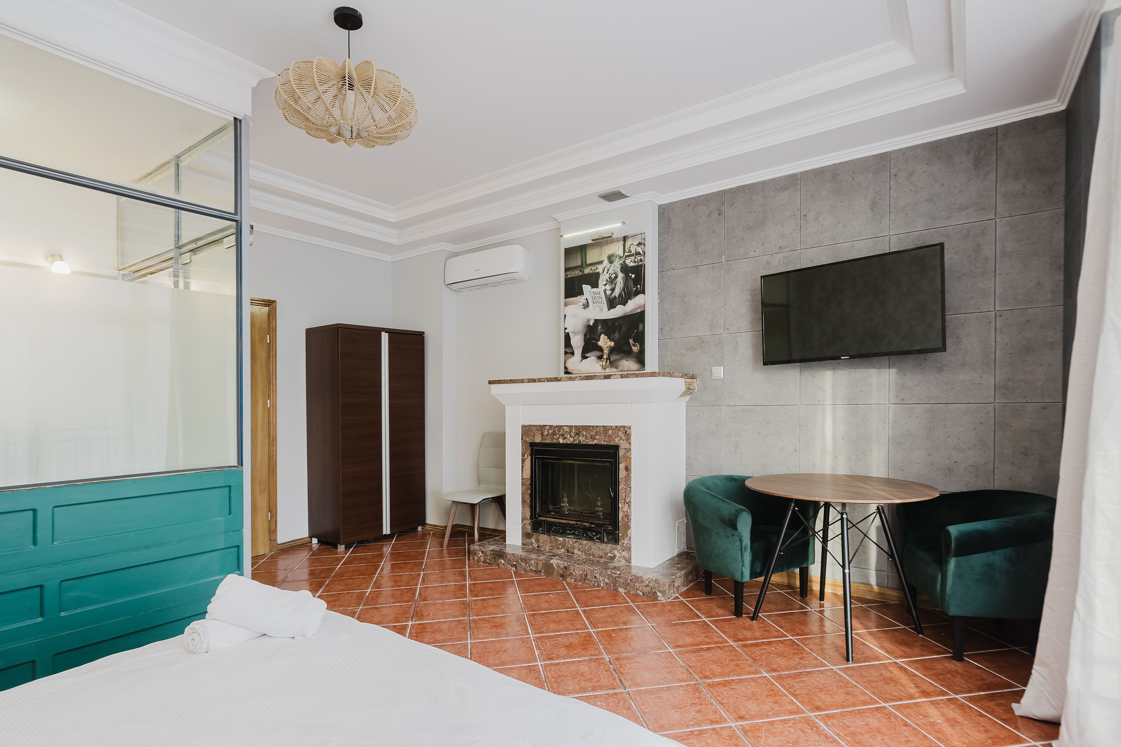 مكواة/لوح كي وواي فاي مجانًا